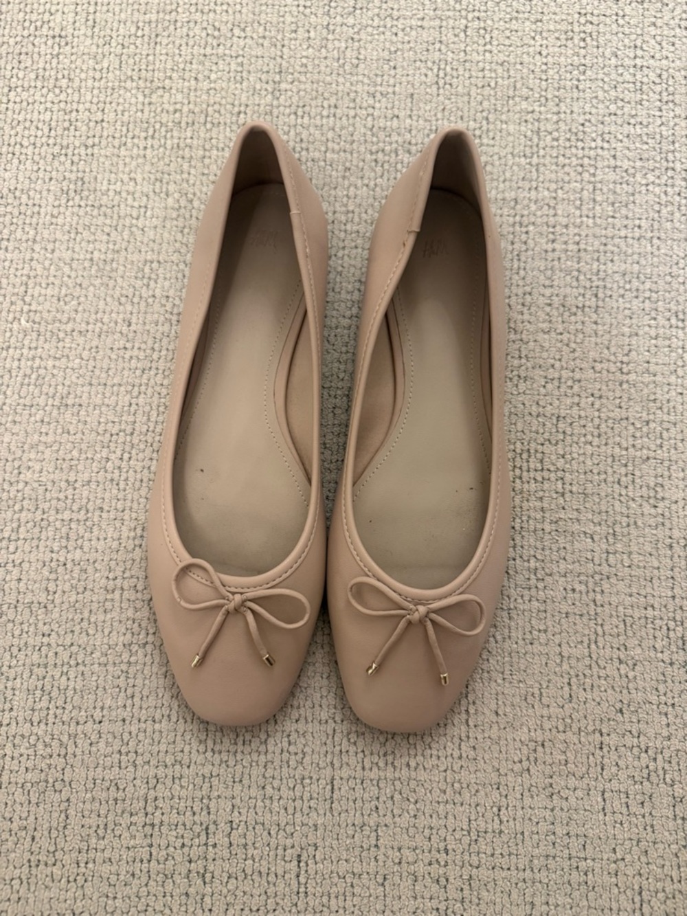 H&M Nude Pink Ballet Flats with Bow Accent